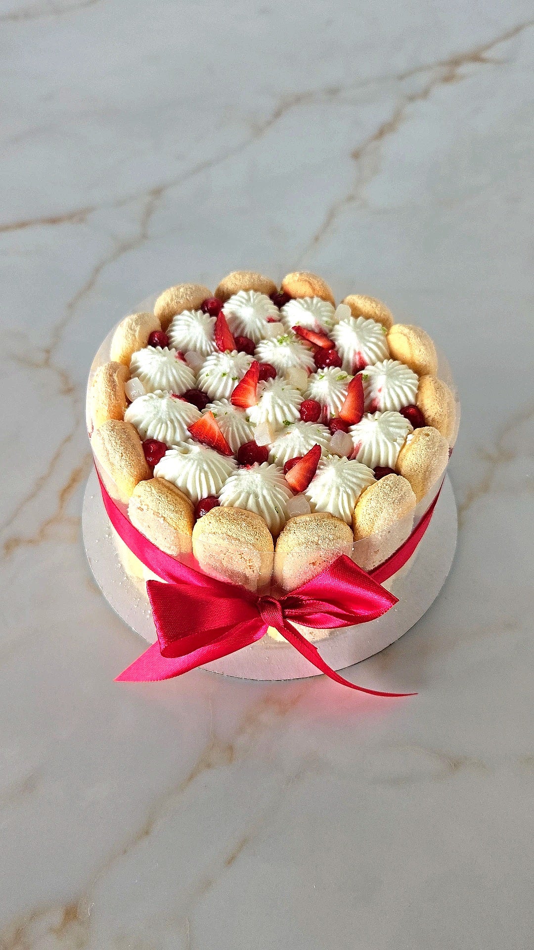 CHARLOTTE - LYCHEE FRAISE (LYCHEE STRAWBERRY)