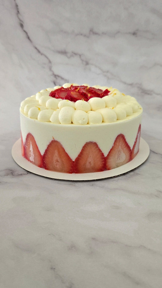 FRAISIER (6-8 servings)