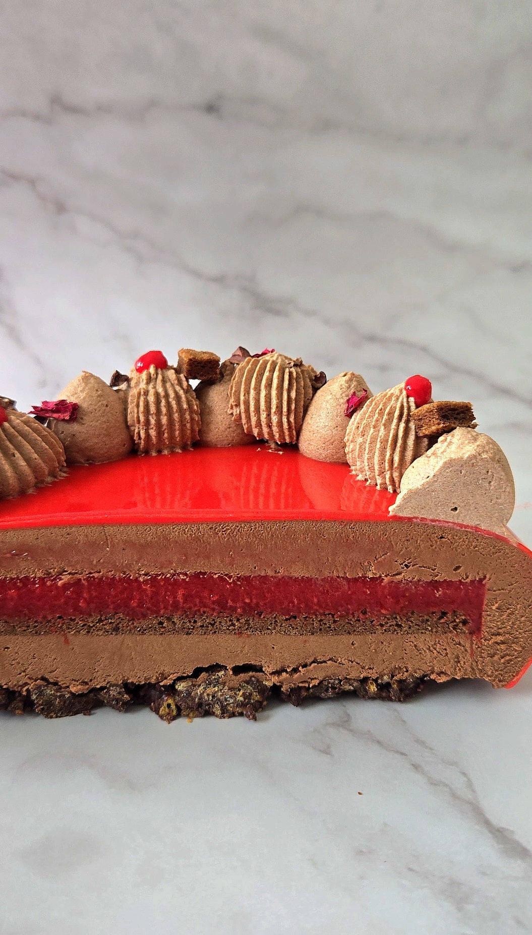 LA VIE EN ROUGE (CHOCOLATE RED FRUITS)